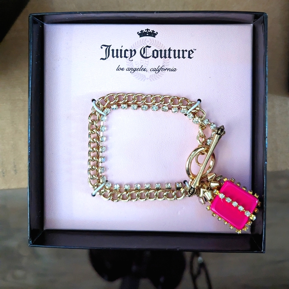 Juicy Couture present charm bracelet